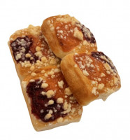 Erdbeer-Rhabarber-Schnecken 2 Stück, frisch gebacken - glutenfrei