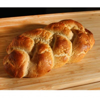 Schwäbischer Hefezopf, frisch gebacken - glutenfrei