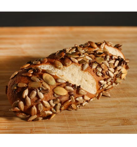 Laugenstangen mit Saaten 2 Stück, frisch gebacken
